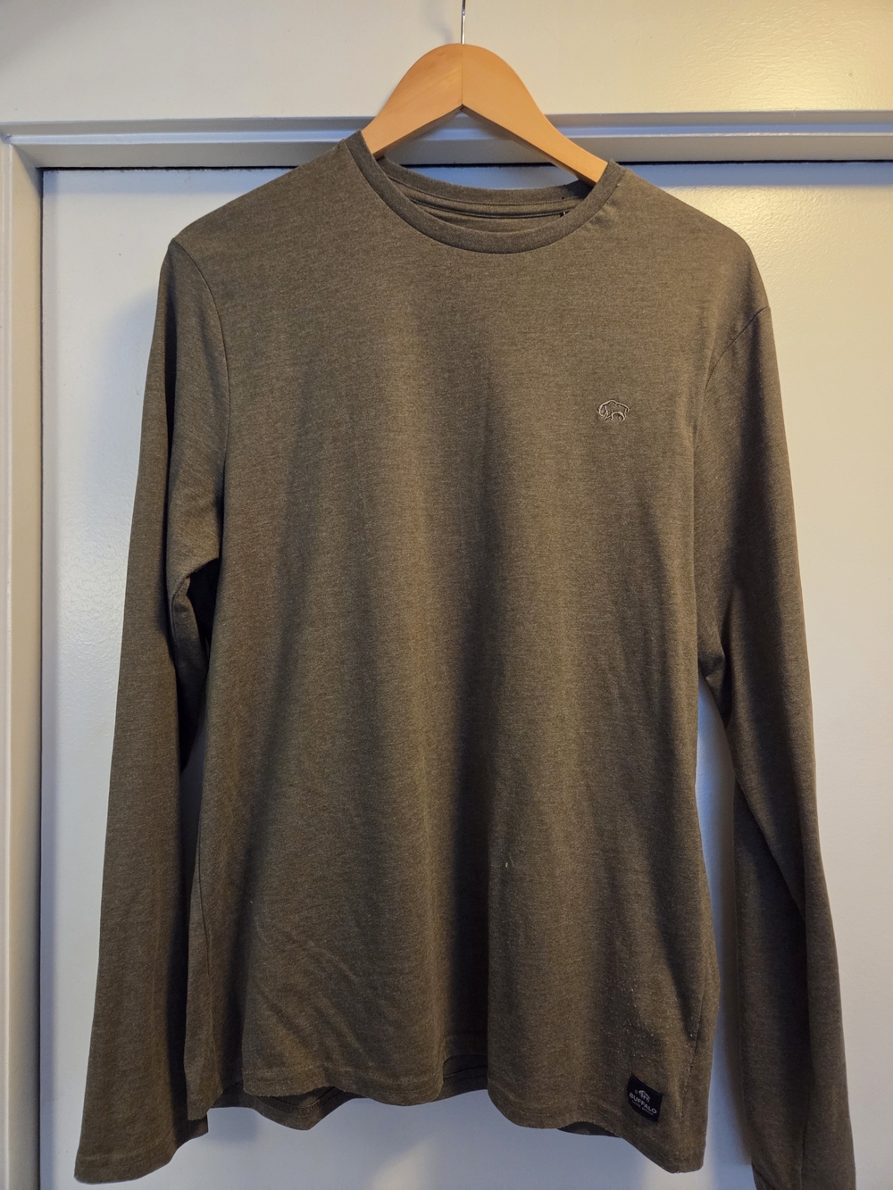 Buffalo David Bitton Olive Long-Sleeve Crewneck Tee
